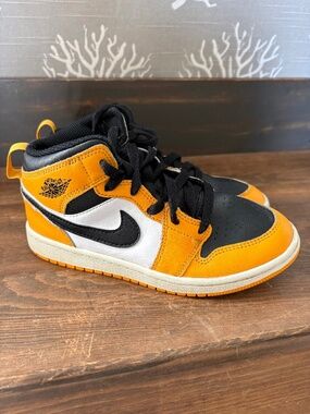 Boys Nike air Jordan shoes